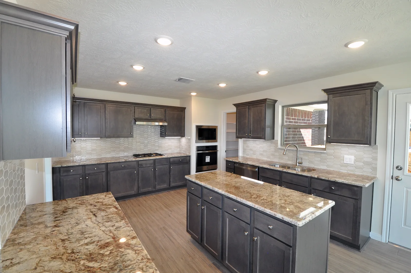 Photo 11 of the Cervelle home at 2343 Dorado Street, Pedregal South, League City, Texas